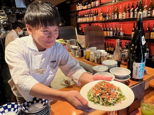 【調理職】魚ます◆メニュー開発にも参加可能！／設立35年超／経験5年で月給35万～ イメージ1