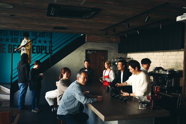 コーヒーの営業販売　(企画提案・ルート営業)　カフェ空間のようなオフィス/基本土日祝日休み/長岡勤務 イメージ1