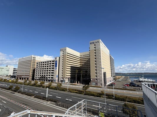 【月平均8回出社】東横インの顔となるフロント業務｜年間休日169日＆残業ほぼ0でプライベートも充実！ イメージ1