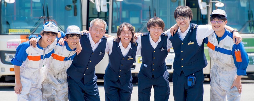 バスの運転士　◆普通免許だけでOK／年齢給で未経験転職も安心／昨年度賞与最大4.3ヶ月／相鉄グループ イメージ1