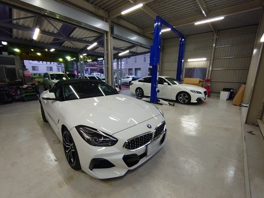 自動車整備士見習い/車検・点検・資格補助あり・月給25万円～ イメージ1