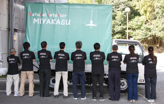 とりあえず会社見学を！インテリアが好きな方。お客様のお宅でインテリアを施工取り付けする仕事です イメージ1