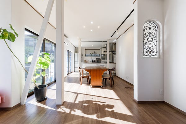 【急募！労務の経験者】土日祝休み◎リフォーム会社の人事労務の専任担当｜駅チカ3分 イメージ1