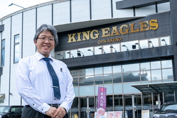 【未経験歓迎】ホールスタッフ｜残業月10h以下｜社宅完備（月3千円～）＆引越し費用も会社が負担！ イメージ1