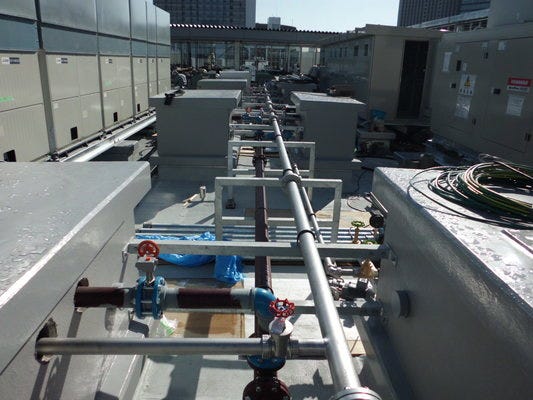 未経験OK/給排水設備スタッフ/日給12000円～年収700万円以上も夢ではない/社宅・住宅手当あり イメージ1