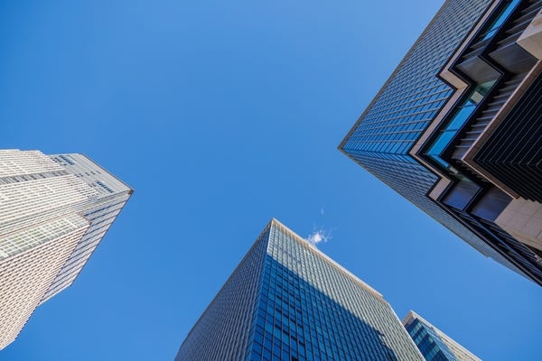 ＼楽しんだもの勝ちの当社で働きませんか？／システムエンジニア★住宅手当有り／完全週休2日 イメージ1