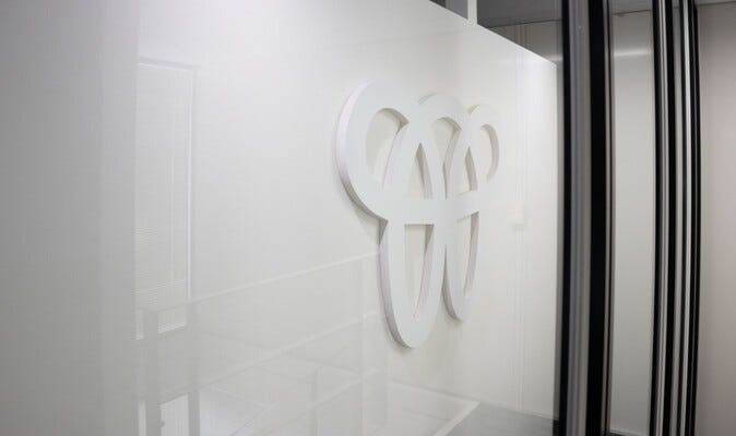 経営企画・マーケティング★未経験から会社の未来を描く／月給22万円～ イメージ1