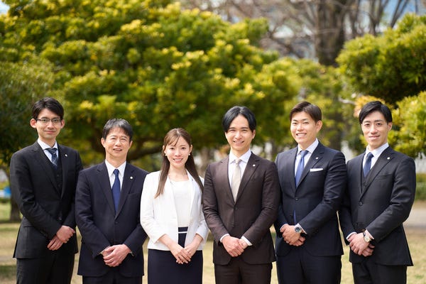 税理士補助◆相続税専門◆1日7時間フレックス◆未経験から専門職へ◆駅チカ◆入社半年で週2在宅ワーク可 イメージ1