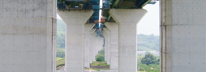 日本中を旅する施工スタッフ◆1日1000円で家賃・光熱費・3食／土日休み／年2回12連休／賞与年3回 イメージ1