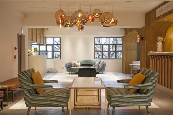 完全土日祝休み！残業は多い月でも20時間以内！話題のスポットをバックオフィスから支えるお仕事です！ イメージ1