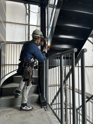 鉄骨の組立て施工スタッフ&nbsp;《職人募集中》未経験ＯＫ！ イメージ1