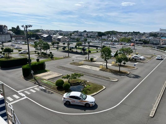 自動車教習所のインストラクター イメージ1