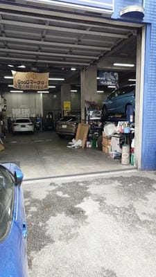 自動車整備士　◎未経験者大歓迎／資格取得補助あり／アルバイト～リタイア後まで大歓迎／楽しい環境 イメージ1