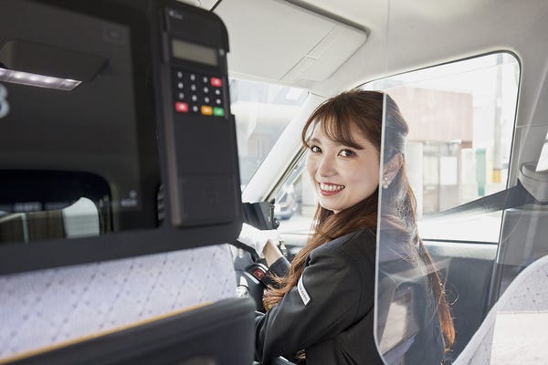 6ヵ月間月給40万円保証で安心のタクシードライバー イメージ1