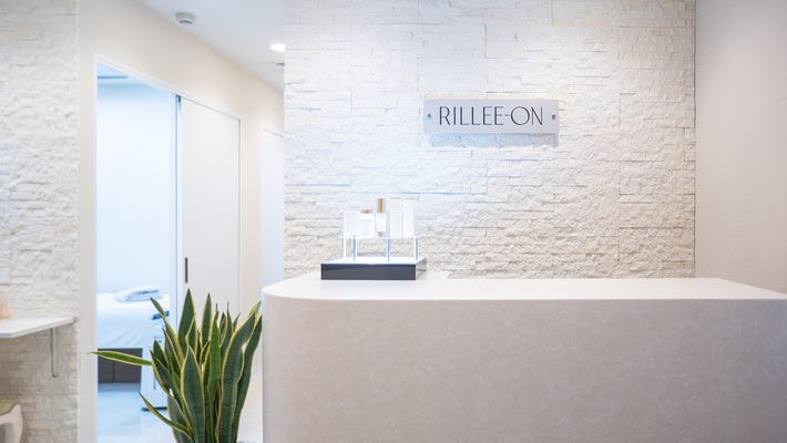 エステ経験者活躍中！月27万円～のソニックフィット施術スタッフ★ノルマなし正社員×インセン支給あり★ イメージ1