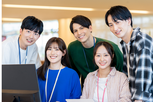 【未経験歓迎】AIツールを活用した事務職にチャレンジ！20代活躍中！/未来のオフィスワーク イメージ1