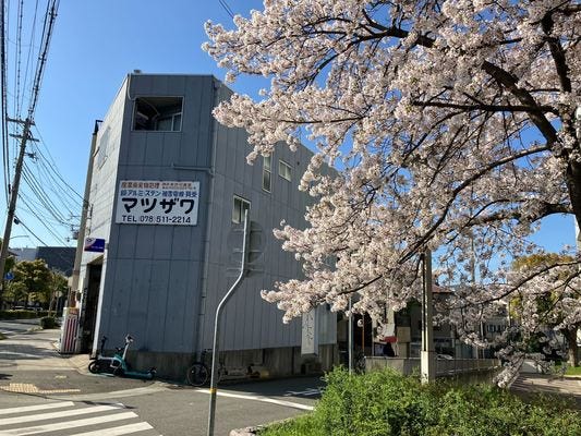 日中(8時~17時)勤務◆資源物回収ドライバー（パッカー車やトラックによる段ボールや古紙類の回収） イメージ1