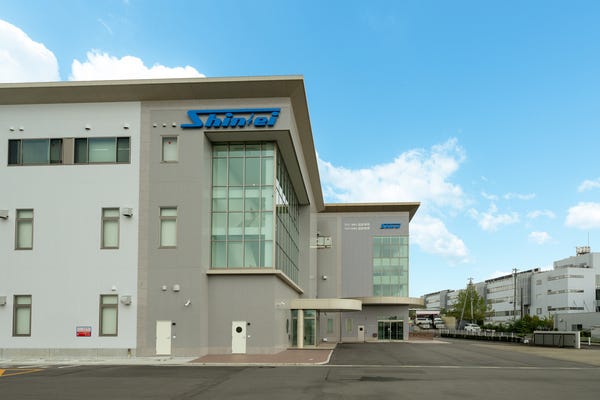 機械オペレーター／未経験歓迎★賞与4ヶ月実績／月1万円の寮完備／マンツーマン教育 イメージ1