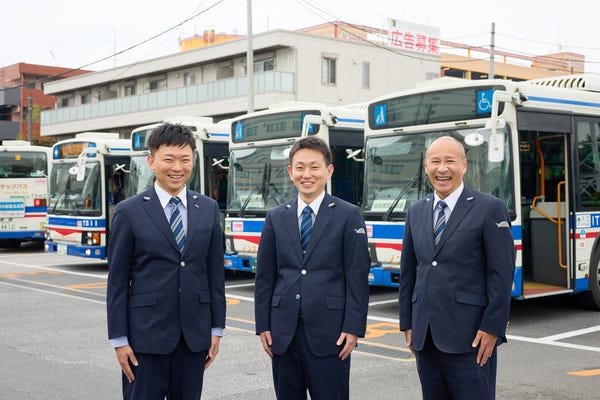 送迎バス運転手【川崎区】◆大型二種免許所持者　年収420万円も可能！◆60代活躍中！【京急グループ】 イメージ1
