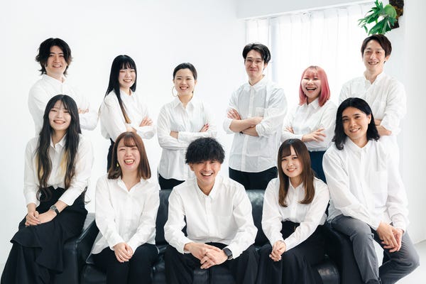 内勤営業／働きやすさバツグン！残業ゼロ／月給35万円以上／未経験OK！１ヶ月間の充実研修／転勤なし イメージ1