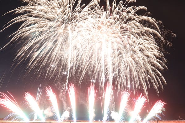 花火のトータルプランナー（花火師＆花火職人）◎未経験OK／賞与年２回／基本土日休み／創業１０４年 イメージ1