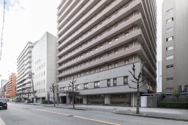 ホテルのフロントスタッフ（未経験歓迎）◆完全週休二日／残業なし／賞与年2回／創業65年以上の安定企業 イメージ1