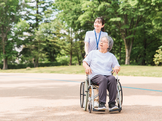訪問介護／未経験者歓迎×体力的な負担少なめ×残業ほぼナシ★自分らしく、誰かの人生に寄り添う仕事 イメージ1