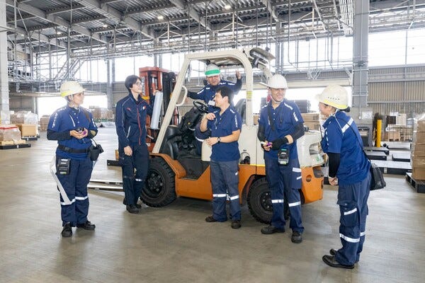 【家賃月3.5万円～／新生活支援！】全国からの採用実績多数！成田空港で働く◆空港貨物の管理スタッフ イメージ1