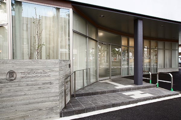 産婦人科クリニックの助産師／年休125日／大型連休あり／夜勤のみor日勤のみOK✨／車通勤OK♪ イメージ1