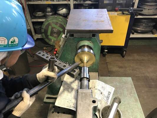 未経験から”ものづくり”のプロへ！工場作業員/賞与3.5ヶ月分＋月平均7％還元！/教育体制も万全です イメージ1