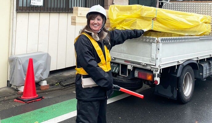 【20代活躍中】未経験OK！住宅街の交通誘導／短時間×日給1万円保証／日払い可 イメージ1