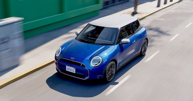 未経験歓迎！MINI西宮【MINICOOPER】セールスコンサルタント イメージ1