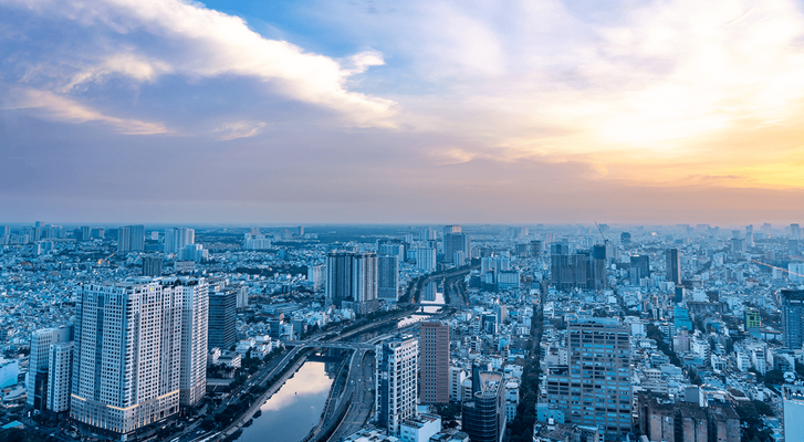 上流SE&nbsp;◎年間休日125日／フレックスタイム制／自社プロダクト企画やAI活用にも挑戦！ イメージ1