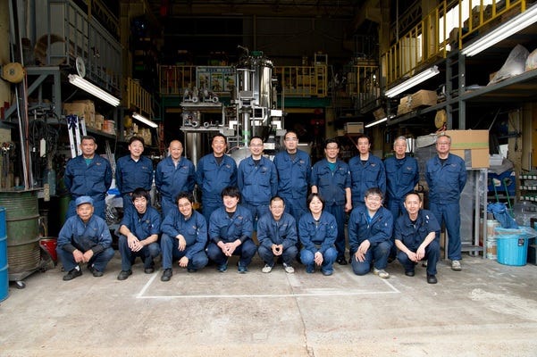 機械組⽴スタッフ／未経験から⼤⼿メーカーの"キャンディ"づくりを⽀える／⾃分の⼿で機械を動かす達成感 イメージ1