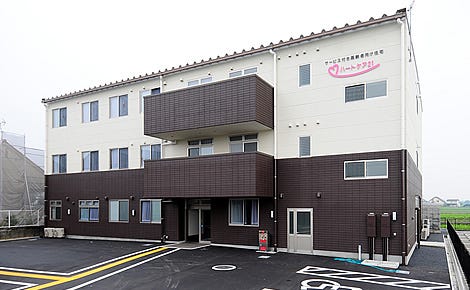 【夜勤なし×日曜休み】一人ひとりに向き合う介護力が育つ｜子育て配慮あり｜ミドル世代活躍中｜デイ正社員 イメージ1