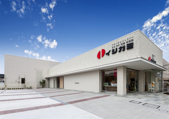 宝飾品・メガネなどの販売スタッフ/勤務時間相談に応じます/販売経験が活かしませんか？ イメージ1