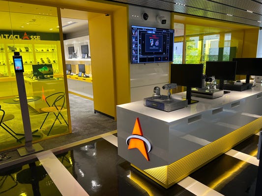 【週４日からOK】倉庫作業、ピッキング・検品・梱包【未経験歓迎・服装自由】 イメージ1