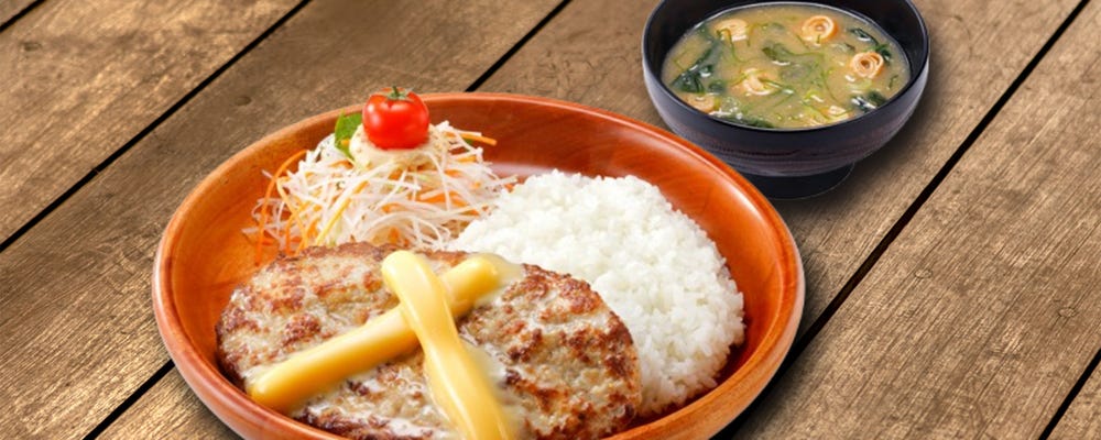 安心の舞台で、キャリアを築く！【『びっくりドンキー』の店舗スタッフ】◆年休120日／将来の管理職候補 イメージ1