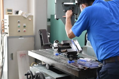 ☆お知らせ☆フライス盤にて加工可能。製作精度が更に向上！ 厚い