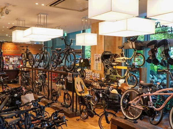 二子玉川【蔦屋家電内の電動アシスト自転車専門店】/20～30代スタッフ 