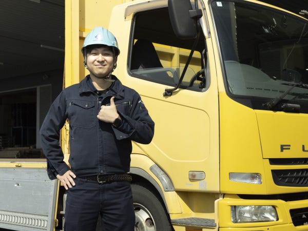 トラックドライバー 大型(10t車)☆人柄採用/表彰制度あり/賞与年2回 トラックドライバー 大型(10t車)☆人柄採用/表彰制度あり/賞与年2回